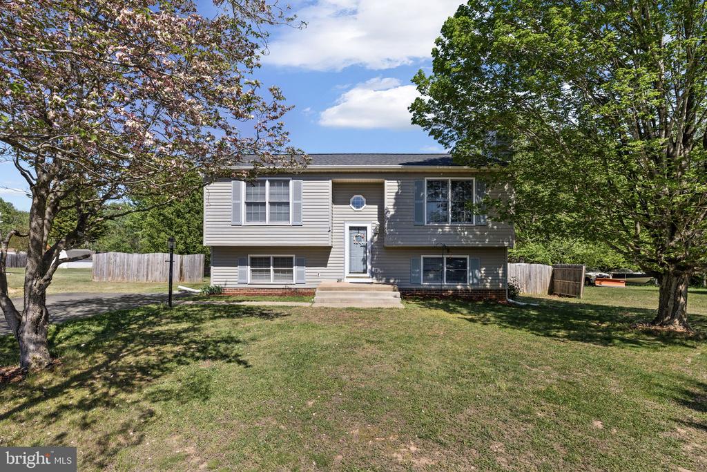 11809 CHERRYWOOD DR, LOCUST GROVE, Virginia 22508, 3 Bedrooms Bedrooms, ,2 BathroomsBathrooms,Residential,11809 CHERRYWOOD DR,VASP2041078 MLS # VASP2041078