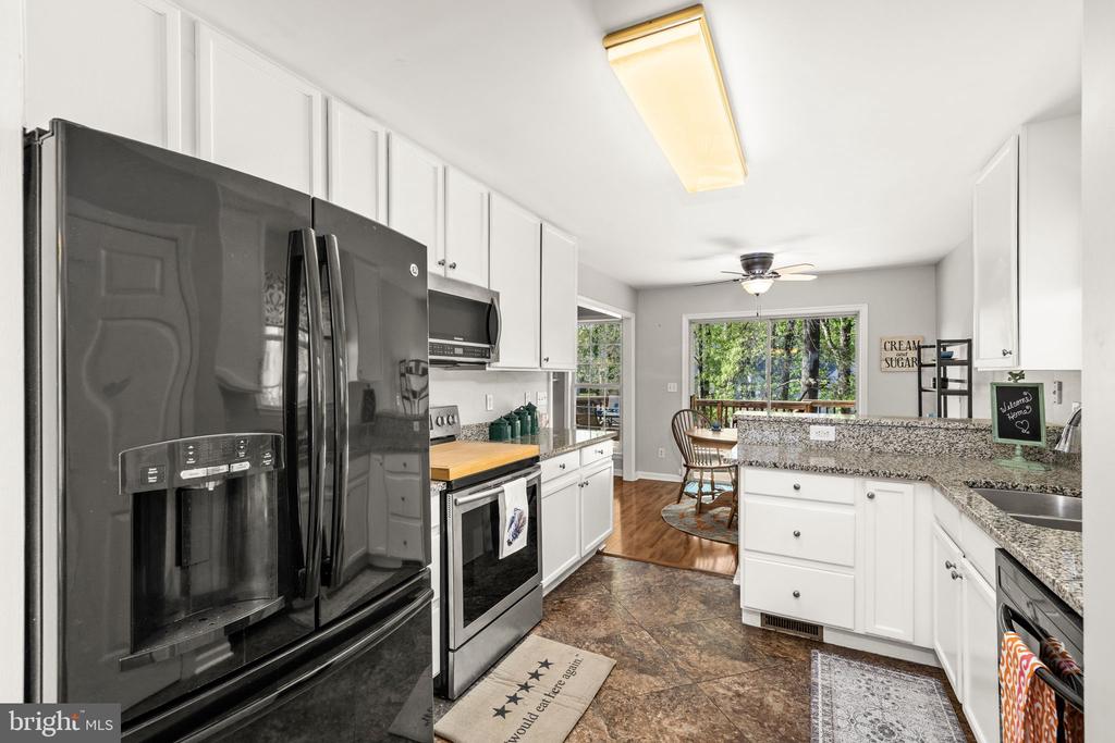 10101 S FULTON DR, FREDERICKSBURG, Virginia 22408, 4 Bedrooms Bedrooms, ,3 BathroomsBathrooms,Residential,10101 S FULTON DR,VASP2041080 MLS # VASP2041080