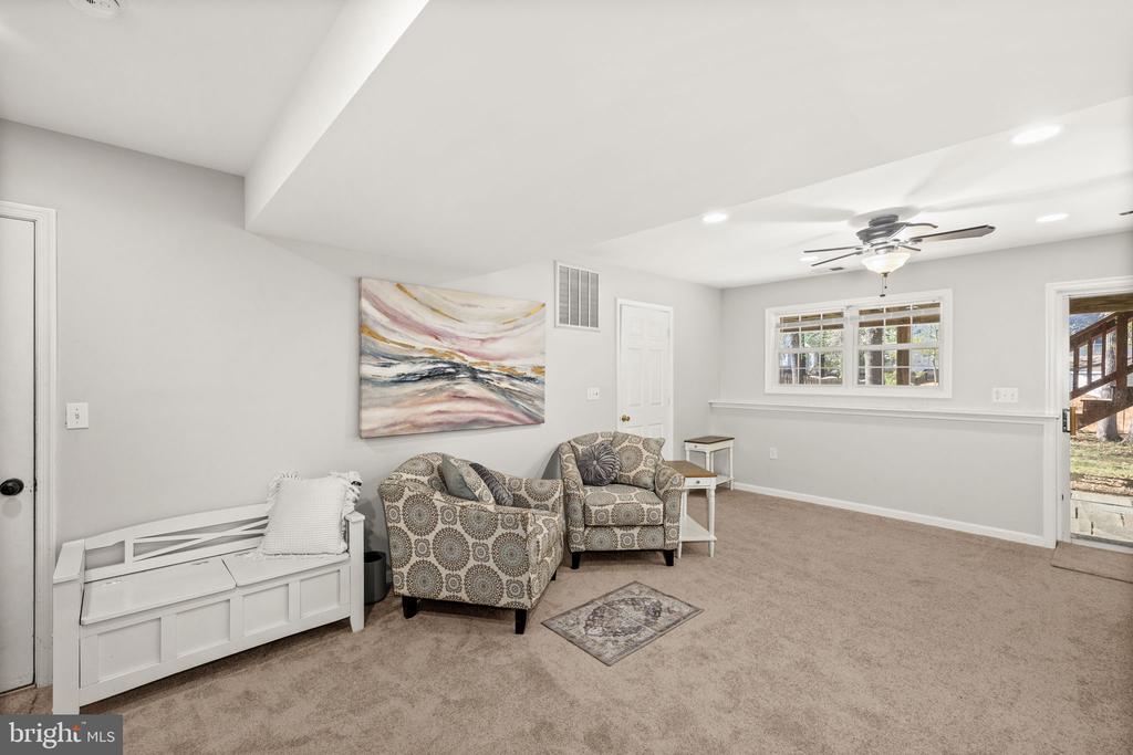 10101 S FULTON DR, FREDERICKSBURG, Virginia 22408, 4 Bedrooms Bedrooms, ,3 BathroomsBathrooms,Residential,10101 S FULTON DR,VASP2041080 MLS # VASP2041080