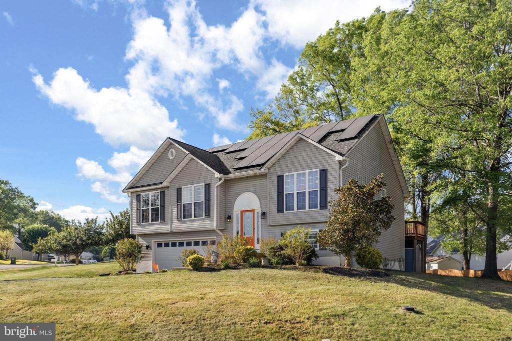 10101 S FULTON DR, FREDERICKSBURG, Virginia 22408, 4 Bedrooms Bedrooms, ,3 BathroomsBathrooms,Residential,10101 S FULTON DR,VASP2041080 MLS # VASP2041080