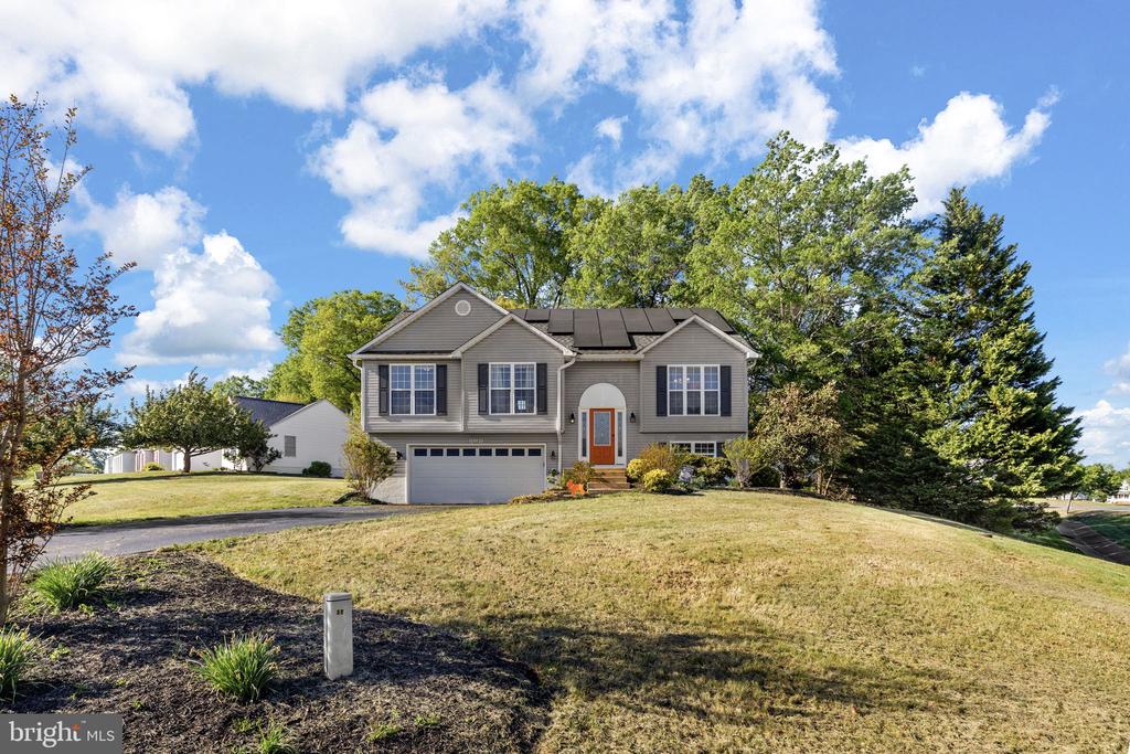 10101 S FULTON DR, FREDERICKSBURG, Virginia 22408, 4 Bedrooms Bedrooms, ,3 BathroomsBathrooms,Residential,10101 S FULTON DR,VASP2041080 MLS # VASP2041080