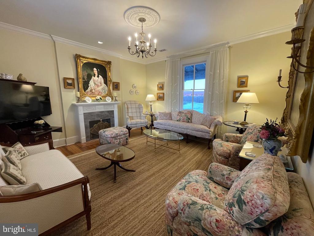 9078 MAIDSTONE RD, DELAPLANE, Virginia, 2 Bedrooms Bedrooms, ,1 BathroomBathrooms,Residential,9078 MAIDSTONE RD,VAFQ2021600 MLS # VAFQ2021600