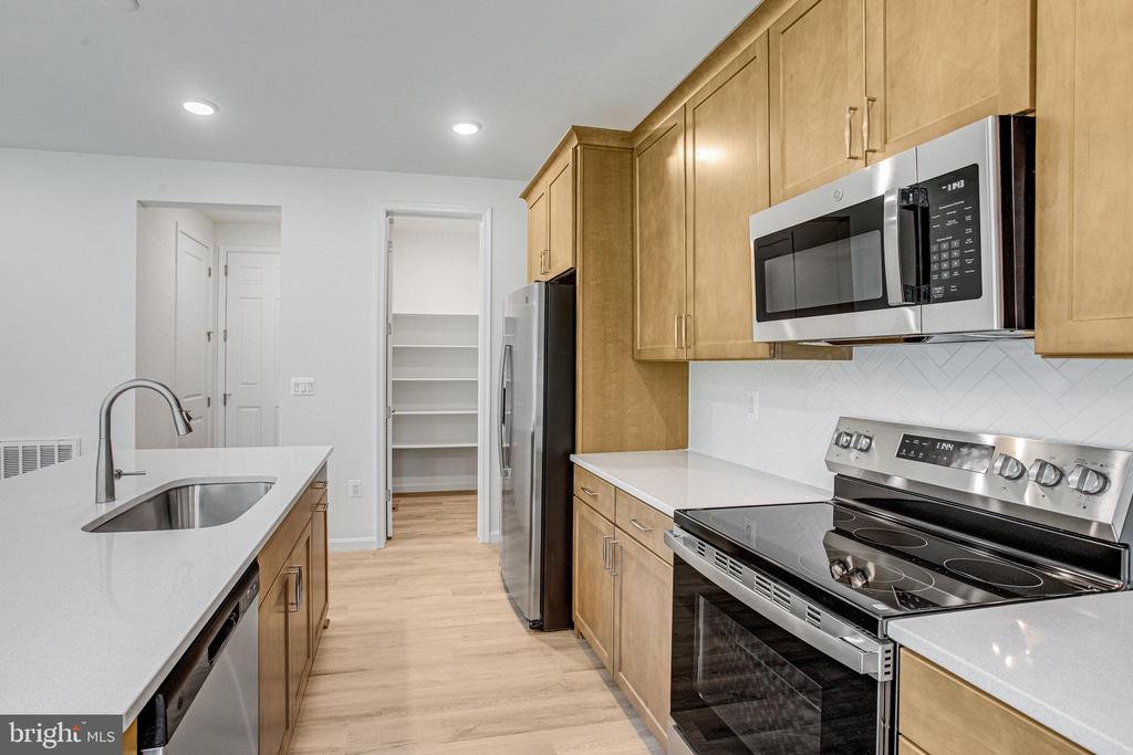 35611 PINE NEEDLE LN, LOCUST GROVE, Virginia 22508, 4 Bedrooms Bedrooms, ,2 BathroomsBathrooms,Residential,35611 PINE NEEDLE LN,VAOR2013886 MLS # VAOR2013886