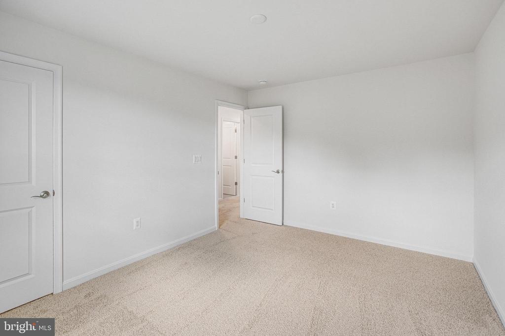 35611 PINE NEEDLE LN, LOCUST GROVE, Virginia 22508, 4 Bedrooms Bedrooms, ,2 BathroomsBathrooms,Residential,35611 PINE NEEDLE LN,VAOR2013886 MLS # VAOR2013886