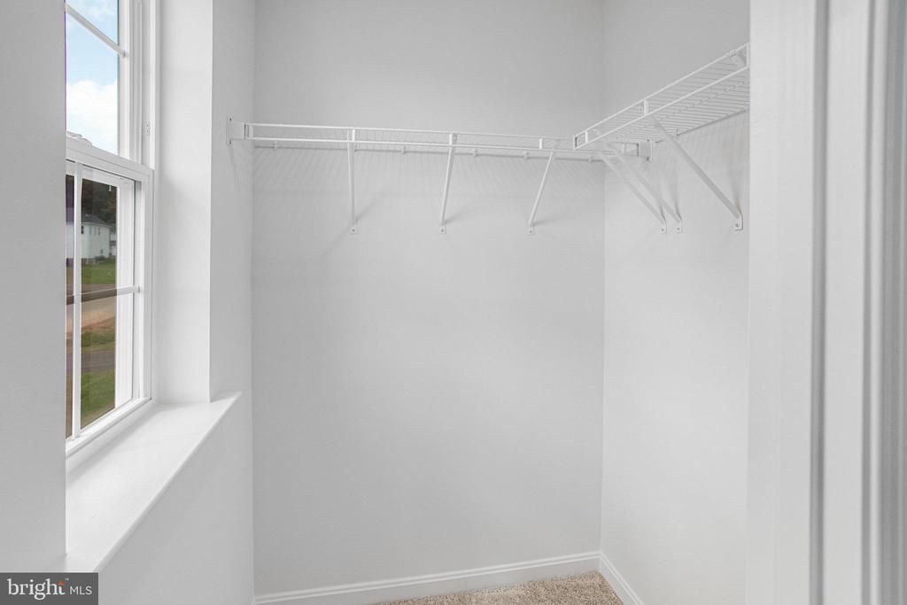 35611 PINE NEEDLE LN, LOCUST GROVE, Virginia 22508, 4 Bedrooms Bedrooms, ,2 BathroomsBathrooms,Residential,35611 PINE NEEDLE LN,VAOR2013886 MLS # VAOR2013886