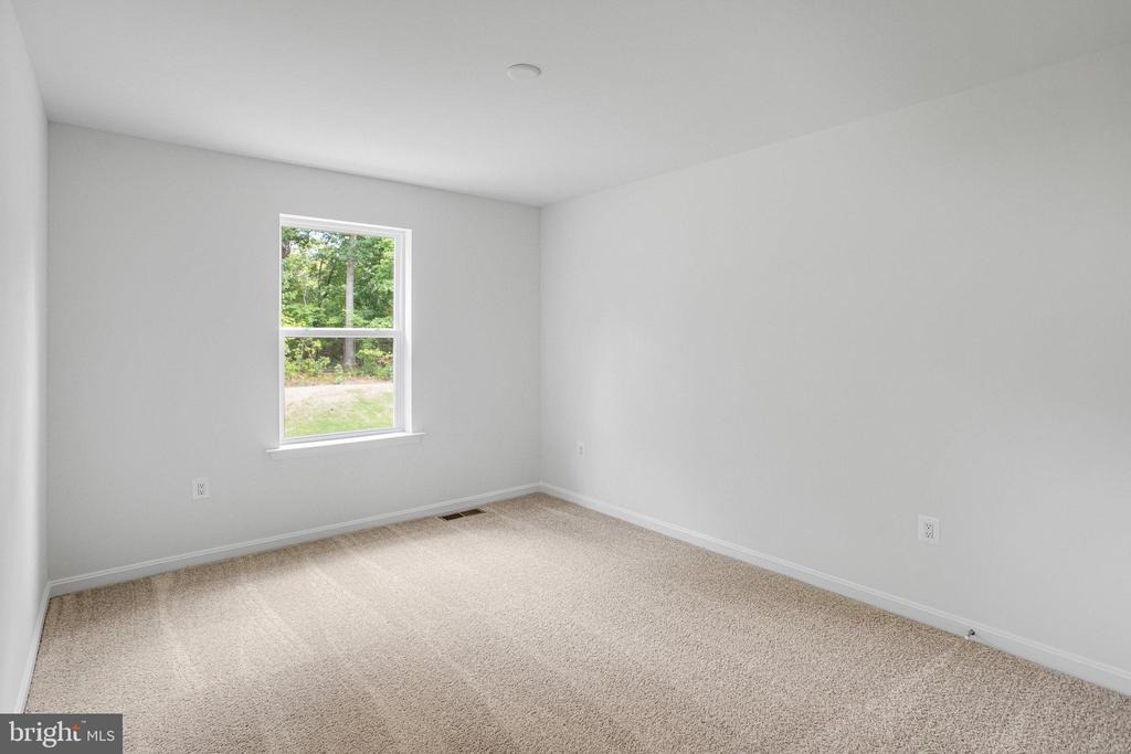 35611 PINE NEEDLE LN, LOCUST GROVE, Virginia 22508, 4 Bedrooms Bedrooms, ,2 BathroomsBathrooms,Residential,35611 PINE NEEDLE LN,VAOR2013886 MLS # VAOR2013886