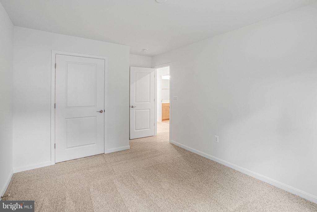 35611 PINE NEEDLE LN, LOCUST GROVE, Virginia 22508, 4 Bedrooms Bedrooms, ,2 BathroomsBathrooms,Residential,35611 PINE NEEDLE LN,VAOR2013886 MLS # VAOR2013886