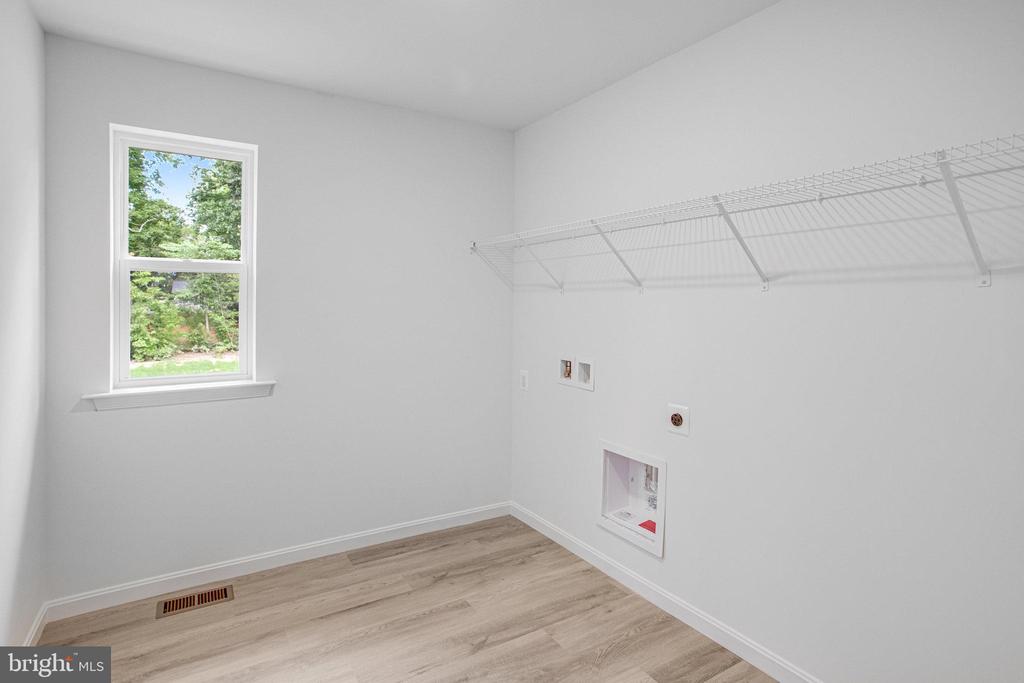 35611 PINE NEEDLE LN, LOCUST GROVE, Virginia 22508, 4 Bedrooms Bedrooms, ,2 BathroomsBathrooms,Residential,35611 PINE NEEDLE LN,VAOR2013886 MLS # VAOR2013886