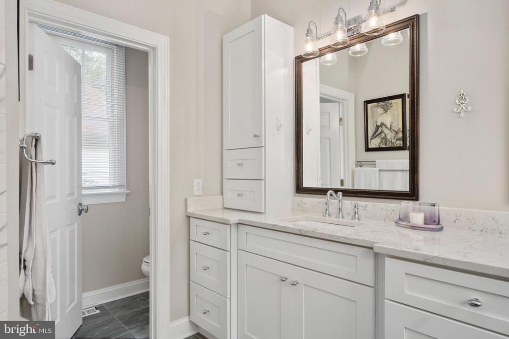 11329 FAWN LAKE PKWY, SPOTSYLVANIA, Virginia 22551, 3 Bedrooms Bedrooms, ,5 BathroomsBathrooms,Residential,11329 FAWN LAKE PKWY,VASP2040470 MLS # VASP2040470