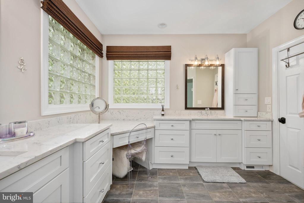 11329 FAWN LAKE PKWY, SPOTSYLVANIA, Virginia 22551, 3 Bedrooms Bedrooms, ,5 BathroomsBathrooms,Residential,11329 FAWN LAKE PKWY,VASP2040470 MLS # VASP2040470