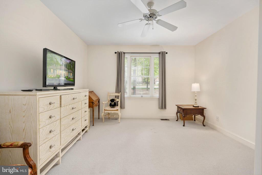 11329 FAWN LAKE PKWY, SPOTSYLVANIA, Virginia 22551, 3 Bedrooms Bedrooms, ,5 BathroomsBathrooms,Residential,11329 FAWN LAKE PKWY,VASP2040470 MLS # VASP2040470