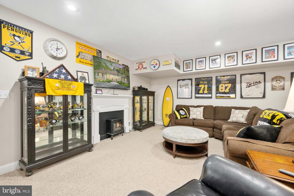 11329 FAWN LAKE PKWY, SPOTSYLVANIA, Virginia 22551, 3 Bedrooms Bedrooms, ,5 BathroomsBathrooms,Residential,11329 FAWN LAKE PKWY,VASP2040470 MLS # VASP2040470