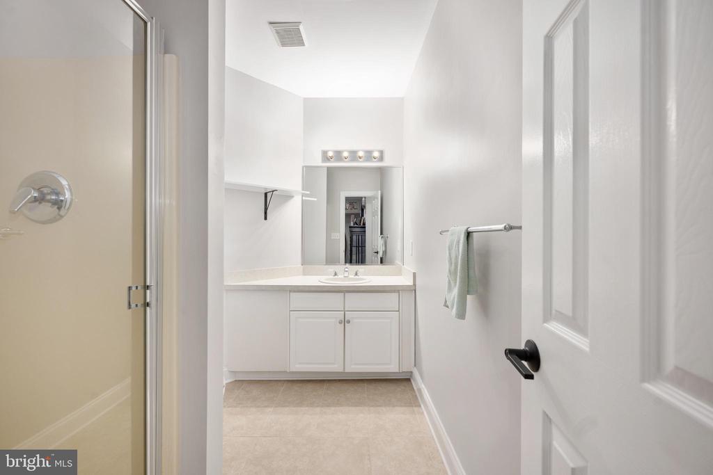 11329 FAWN LAKE PKWY, SPOTSYLVANIA, Virginia 22551, 3 Bedrooms Bedrooms, ,5 BathroomsBathrooms,Residential,11329 FAWN LAKE PKWY,VASP2040470 MLS # VASP2040470