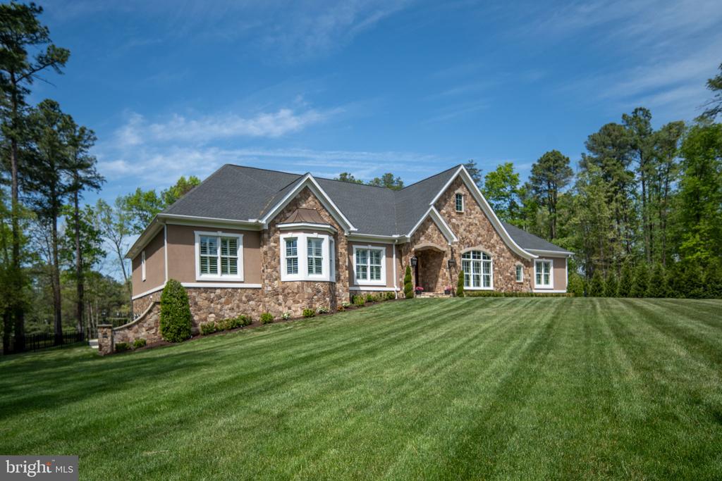 11515 FAWN LAKE PKWY, SPOTSYLVANIA, Virginia 22551, 5 Bedrooms Bedrooms, ,4 BathroomsBathrooms,Residential,11515 FAWN LAKE PKWY,VASP2041064 MLS # VASP2041064