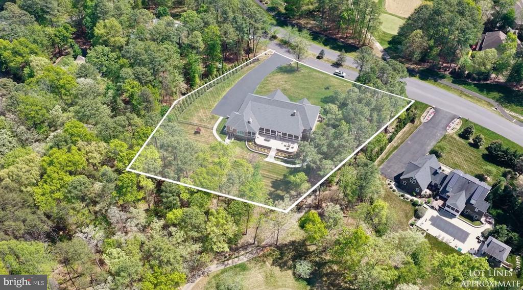 11515 FAWN LAKE PKWY, SPOTSYLVANIA, Virginia 22551, 5 Bedrooms Bedrooms, ,4 BathroomsBathrooms,Residential,11515 FAWN LAKE PKWY,VASP2041064 MLS # VASP2041064