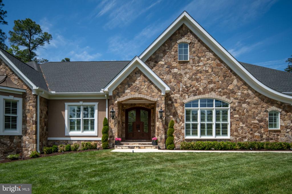 11515 FAWN LAKE PKWY, SPOTSYLVANIA, Virginia 22551, 5 Bedrooms Bedrooms, ,4 BathroomsBathrooms,Residential,11515 FAWN LAKE PKWY,VASP2041064 MLS # VASP2041064