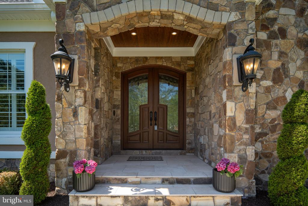 11515 FAWN LAKE PKWY, SPOTSYLVANIA, Virginia 22551, 5 Bedrooms Bedrooms, ,4 BathroomsBathrooms,Residential,11515 FAWN LAKE PKWY,VASP2041064 MLS # VASP2041064