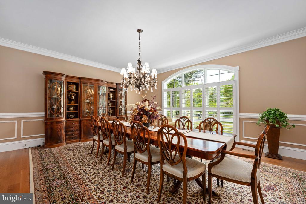 11515 FAWN LAKE PKWY, SPOTSYLVANIA, Virginia 22551, 5 Bedrooms Bedrooms, ,4 BathroomsBathrooms,Residential,11515 FAWN LAKE PKWY,VASP2041064 MLS # VASP2041064