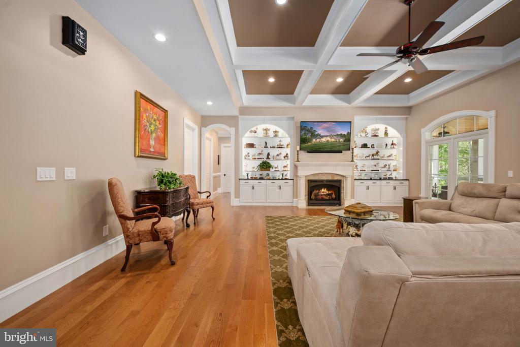 11515 FAWN LAKE PKWY, SPOTSYLVANIA, Virginia 22551, 5 Bedrooms Bedrooms, ,4 BathroomsBathrooms,Residential,11515 FAWN LAKE PKWY,VASP2041064 MLS # VASP2041064