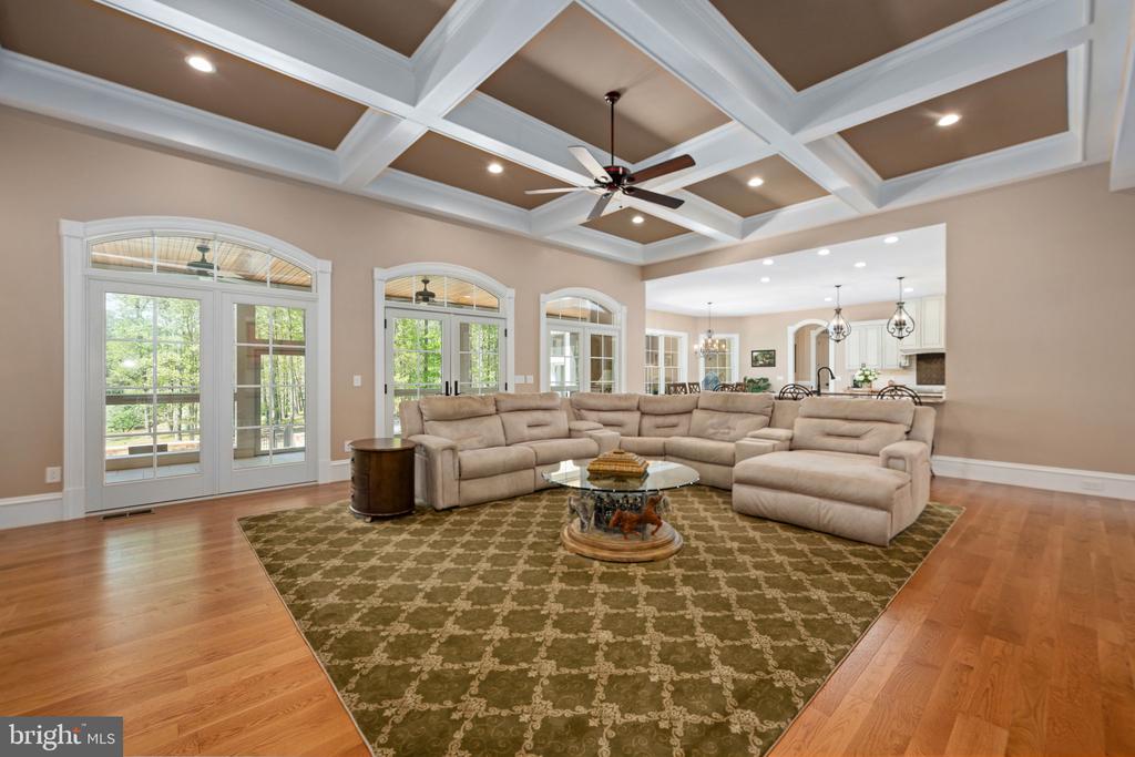 11515 FAWN LAKE PKWY, SPOTSYLVANIA, Virginia 22551, 5 Bedrooms Bedrooms, ,4 BathroomsBathrooms,Residential,11515 FAWN LAKE PKWY,VASP2041064 MLS # VASP2041064