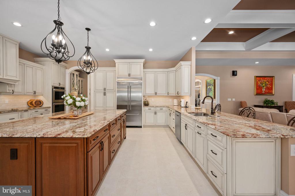 11515 FAWN LAKE PKWY, SPOTSYLVANIA, Virginia 22551, 5 Bedrooms Bedrooms, ,4 BathroomsBathrooms,Residential,11515 FAWN LAKE PKWY,VASP2041064 MLS # VASP2041064