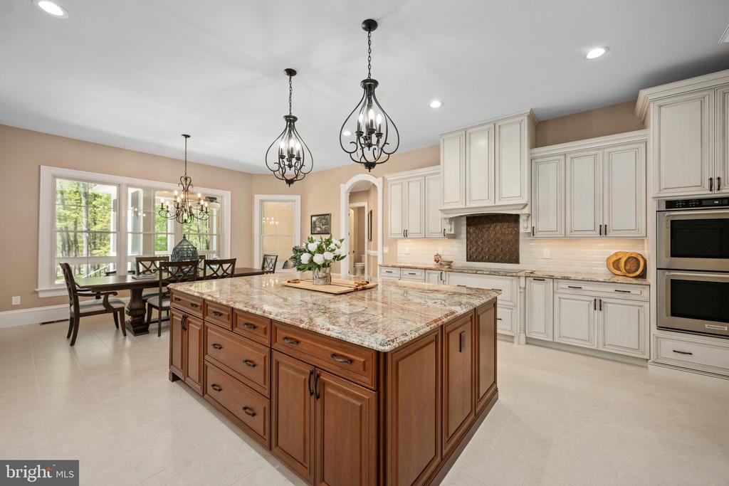 11515 FAWN LAKE PKWY, SPOTSYLVANIA, Virginia 22551, 5 Bedrooms Bedrooms, ,4 BathroomsBathrooms,Residential,11515 FAWN LAKE PKWY,VASP2041064 MLS # VASP2041064