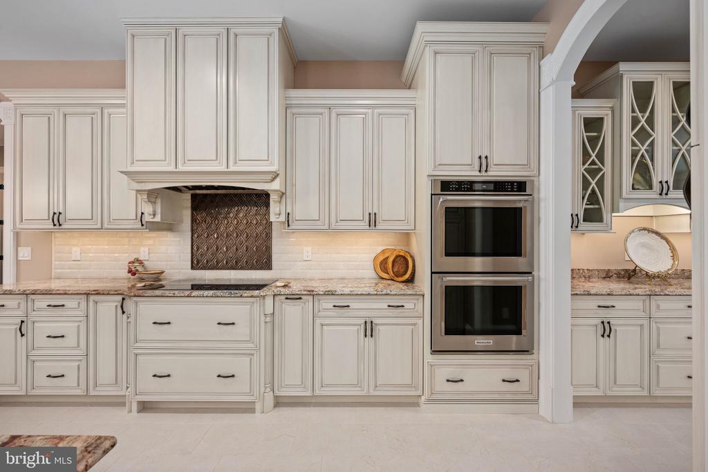 11515 FAWN LAKE PKWY, SPOTSYLVANIA, Virginia 22551, 5 Bedrooms Bedrooms, ,4 BathroomsBathrooms,Residential,11515 FAWN LAKE PKWY,VASP2041064 MLS # VASP2041064