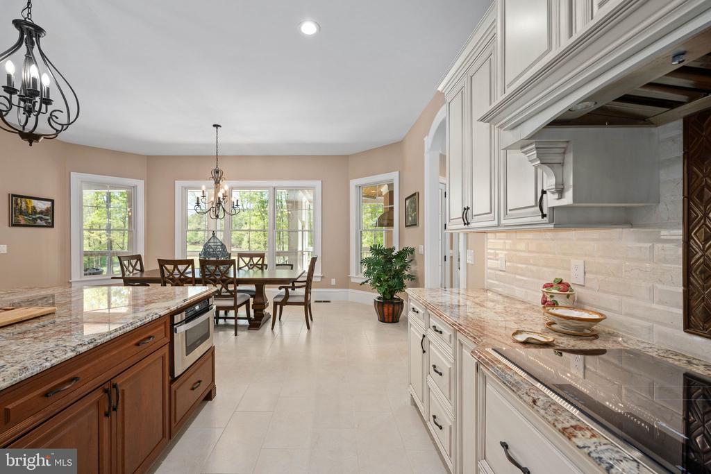 11515 FAWN LAKE PKWY, SPOTSYLVANIA, Virginia 22551, 5 Bedrooms Bedrooms, ,4 BathroomsBathrooms,Residential,11515 FAWN LAKE PKWY,VASP2041064 MLS # VASP2041064