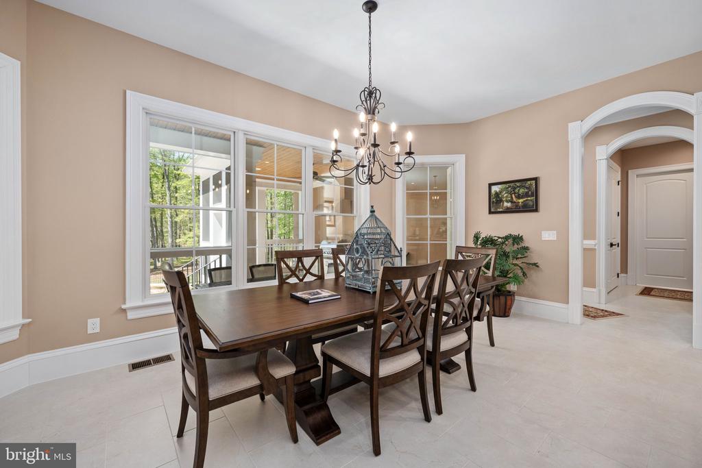 11515 FAWN LAKE PKWY, SPOTSYLVANIA, Virginia 22551, 5 Bedrooms Bedrooms, ,4 BathroomsBathrooms,Residential,11515 FAWN LAKE PKWY,VASP2041064 MLS # VASP2041064