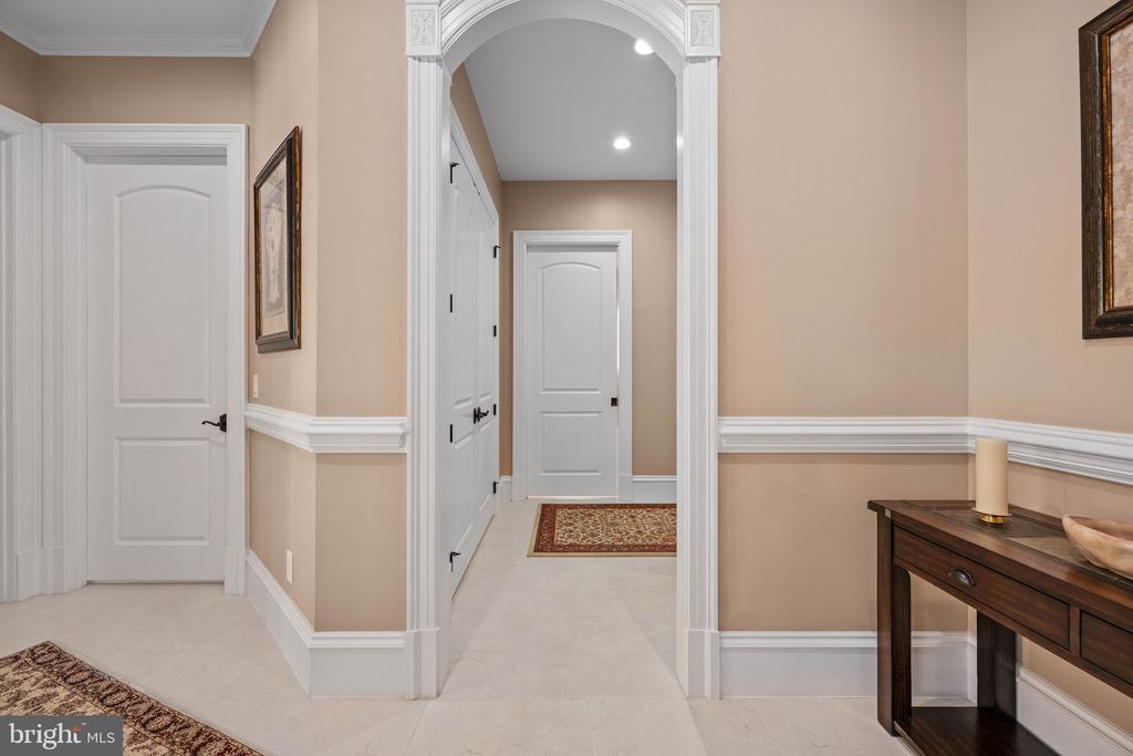 11515 FAWN LAKE PKWY, SPOTSYLVANIA, Virginia 22551, 5 Bedrooms Bedrooms, ,4 BathroomsBathrooms,Residential,11515 FAWN LAKE PKWY,VASP2041064 MLS # VASP2041064