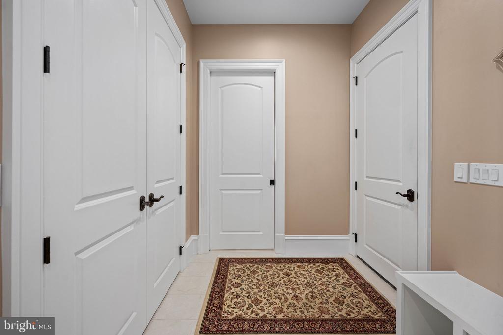 11515 FAWN LAKE PKWY, SPOTSYLVANIA, Virginia 22551, 5 Bedrooms Bedrooms, ,4 BathroomsBathrooms,Residential,11515 FAWN LAKE PKWY,VASP2041064 MLS # VASP2041064