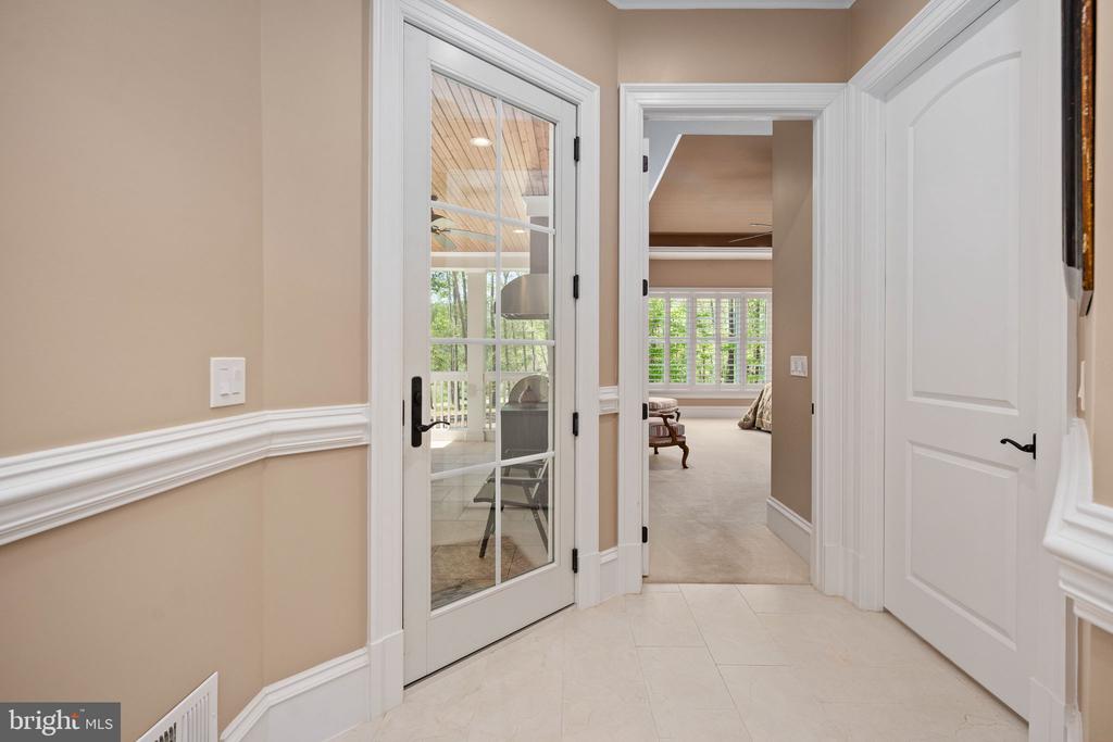 11515 FAWN LAKE PKWY, SPOTSYLVANIA, Virginia 22551, 5 Bedrooms Bedrooms, ,4 BathroomsBathrooms,Residential,11515 FAWN LAKE PKWY,VASP2041064 MLS # VASP2041064