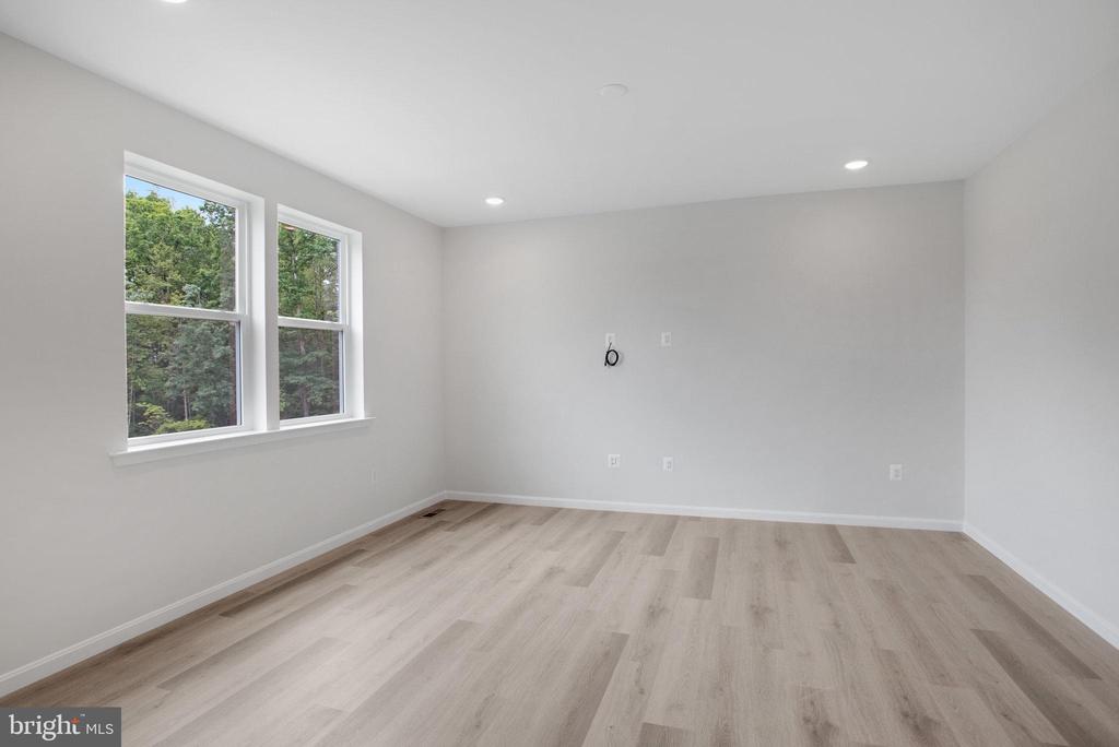 35622 PINE NEEDLE LN, LOCUST GROVE, Virginia 22508, 4 Bedrooms Bedrooms, ,2 BathroomsBathrooms,Residential,35622 PINE NEEDLE LN,VAOR2013888 MLS # VAOR2013888