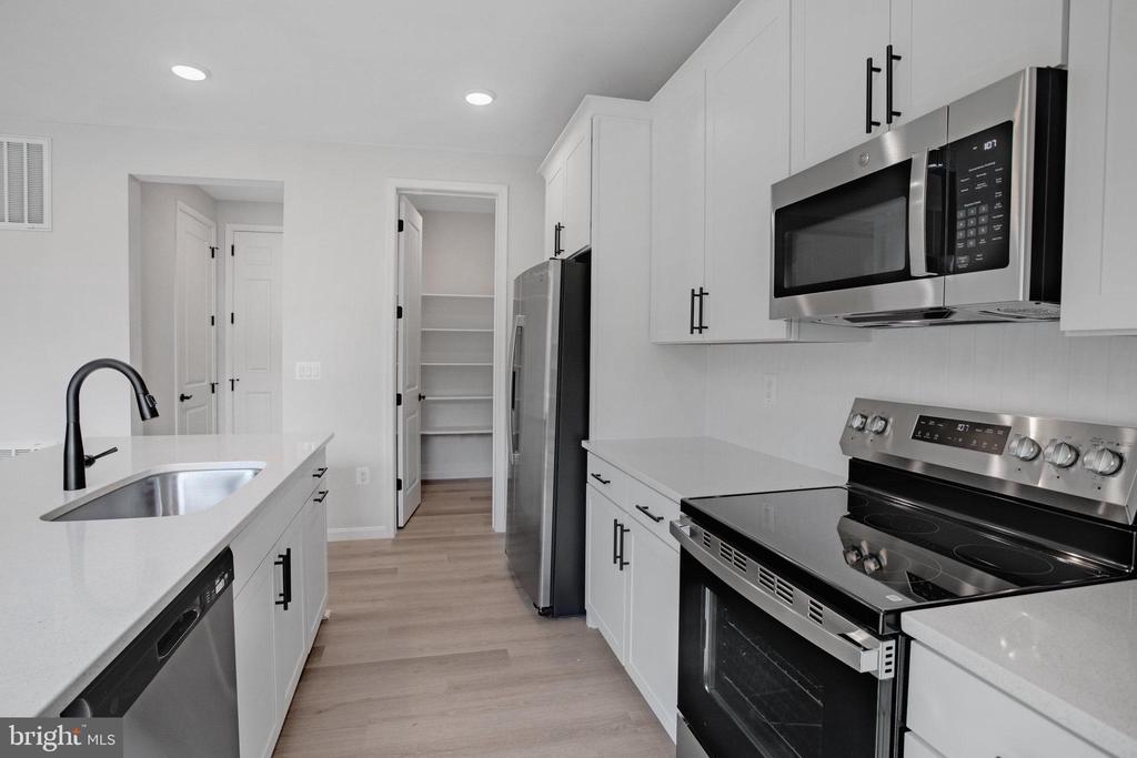 35622 PINE NEEDLE LN, LOCUST GROVE, Virginia 22508, 4 Bedrooms Bedrooms, ,2 BathroomsBathrooms,Residential,35622 PINE NEEDLE LN,VAOR2013888 MLS # VAOR2013888