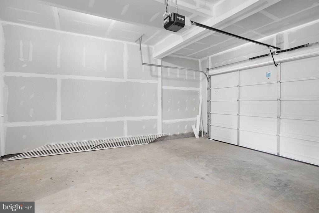 35622 PINE NEEDLE LN, LOCUST GROVE, Virginia 22508, 4 Bedrooms Bedrooms, ,2 BathroomsBathrooms,Residential,35622 PINE NEEDLE LN,VAOR2013888 MLS # VAOR2013888