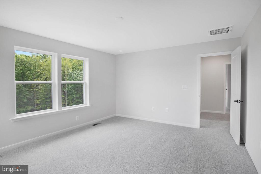 35622 PINE NEEDLE LN, LOCUST GROVE, Virginia 22508, 4 Bedrooms Bedrooms, ,2 BathroomsBathrooms,Residential,35622 PINE NEEDLE LN,VAOR2013888 MLS # VAOR2013888