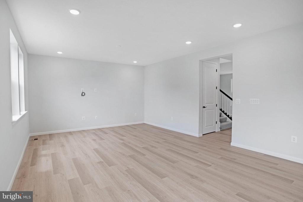 35622 PINE NEEDLE LN, LOCUST GROVE, Virginia 22508, 4 Bedrooms Bedrooms, ,2 BathroomsBathrooms,Residential,35622 PINE NEEDLE LN,VAOR2013888 MLS # VAOR2013888