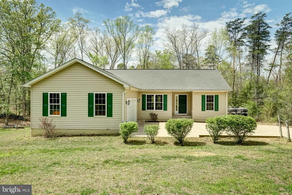 13323 ALVA BROOKS LN, SPOTSYLVANIA, Virginia 22551, 3 Bedrooms Bedrooms, ,2 BathroomsBathrooms,Residential,13323 ALVA BROOKS LN,VASP2040982 MLS # VASP2040982