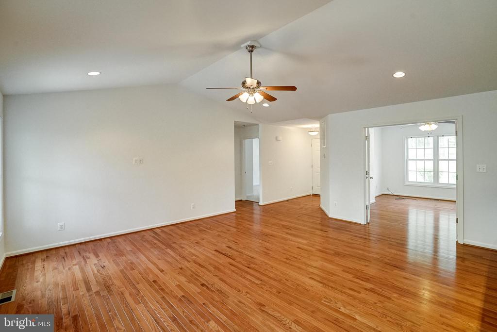 13323 ALVA BROOKS LN, SPOTSYLVANIA, Virginia 22551, 3 Bedrooms Bedrooms, ,2 BathroomsBathrooms,Residential,13323 ALVA BROOKS LN,VASP2040982 MLS # VASP2040982