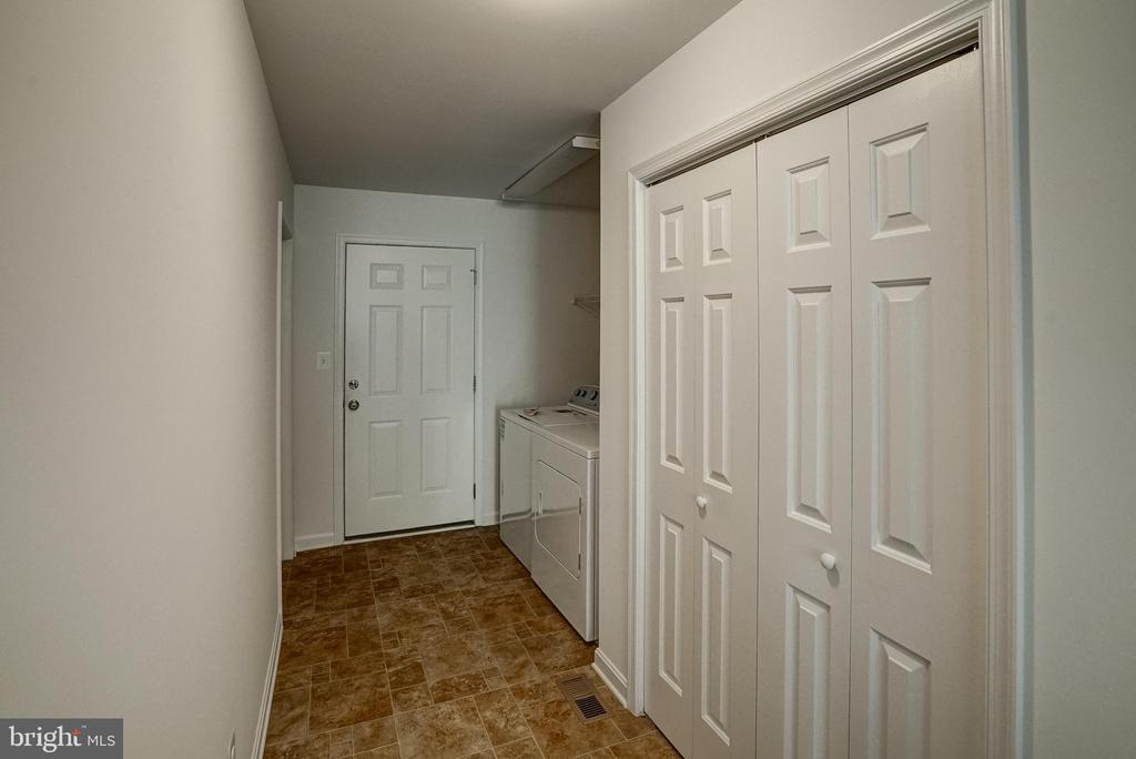 13323 ALVA BROOKS LN, SPOTSYLVANIA, Virginia 22551, 3 Bedrooms Bedrooms, ,2 BathroomsBathrooms,Residential,13323 ALVA BROOKS LN,VASP2040982 MLS # VASP2040982