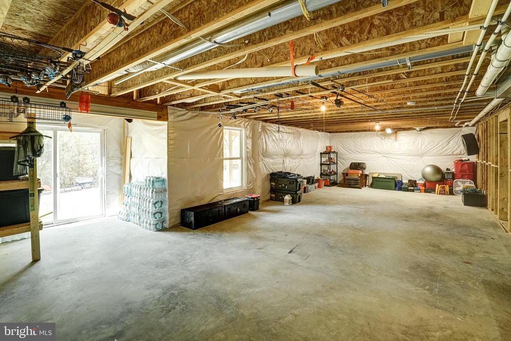 13323 ALVA BROOKS LN, SPOTSYLVANIA, Virginia 22551, 3 Bedrooms Bedrooms, ,2 BathroomsBathrooms,Residential,13323 ALVA BROOKS LN,VASP2040982 MLS # VASP2040982