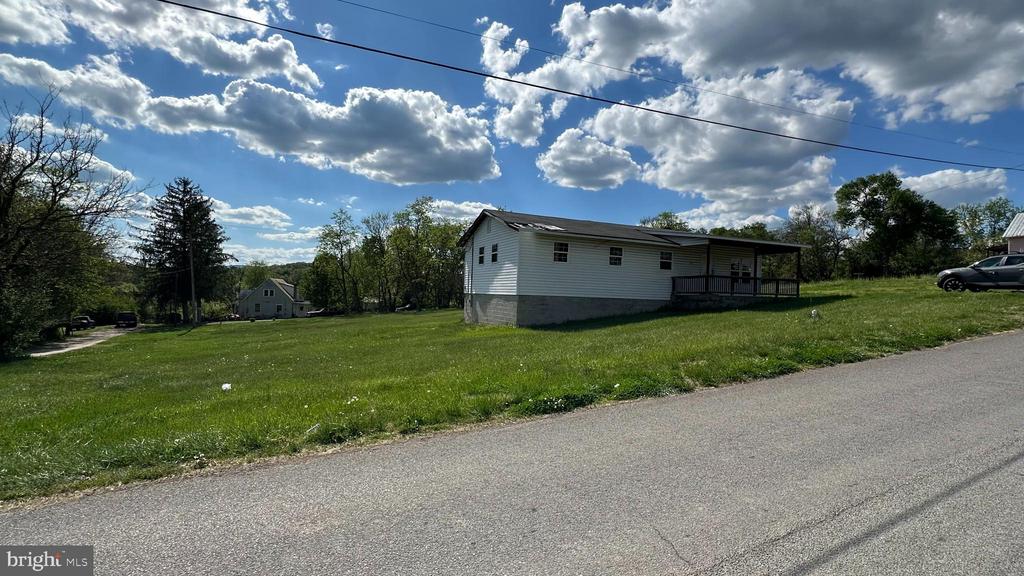 109 BIXLERS FERRY RD, LURAY, Virginia 22835, 2 Bedrooms Bedrooms, ,1 BathroomBathrooms,Residential,109 BIXLERS FERRY RD,VAPA2006320 MLS # VAPA2006320