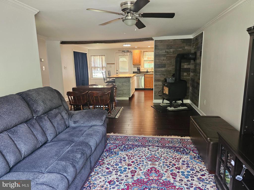 8421 PAMUNKEY RD, SPOTSYLVANIA, Virginia 22551, 3 Bedrooms Bedrooms, ,1 BathroomBathrooms,Residential,8421 PAMUNKEY RD,VASP2041090 MLS # VASP2041090