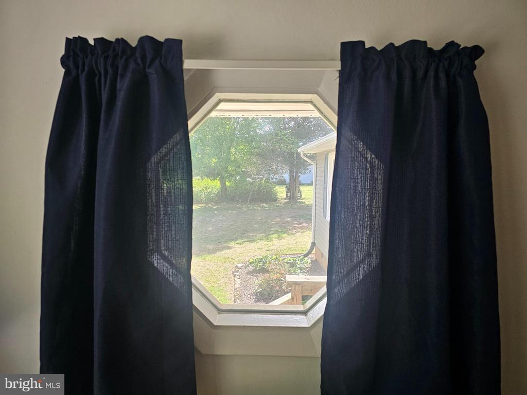 8421 PAMUNKEY RD, SPOTSYLVANIA, Virginia 22551, 3 Bedrooms Bedrooms, ,1 BathroomBathrooms,Residential,8421 PAMUNKEY RD,VASP2041090 MLS # VASP2041090