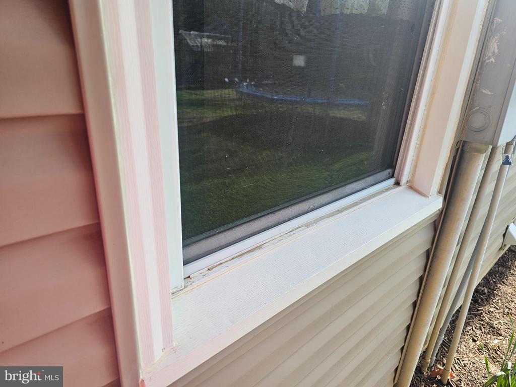 8421 PAMUNKEY RD, SPOTSYLVANIA, Virginia 22551, 3 Bedrooms Bedrooms, ,1 BathroomBathrooms,Residential,8421 PAMUNKEY RD,VASP2041090 MLS # VASP2041090