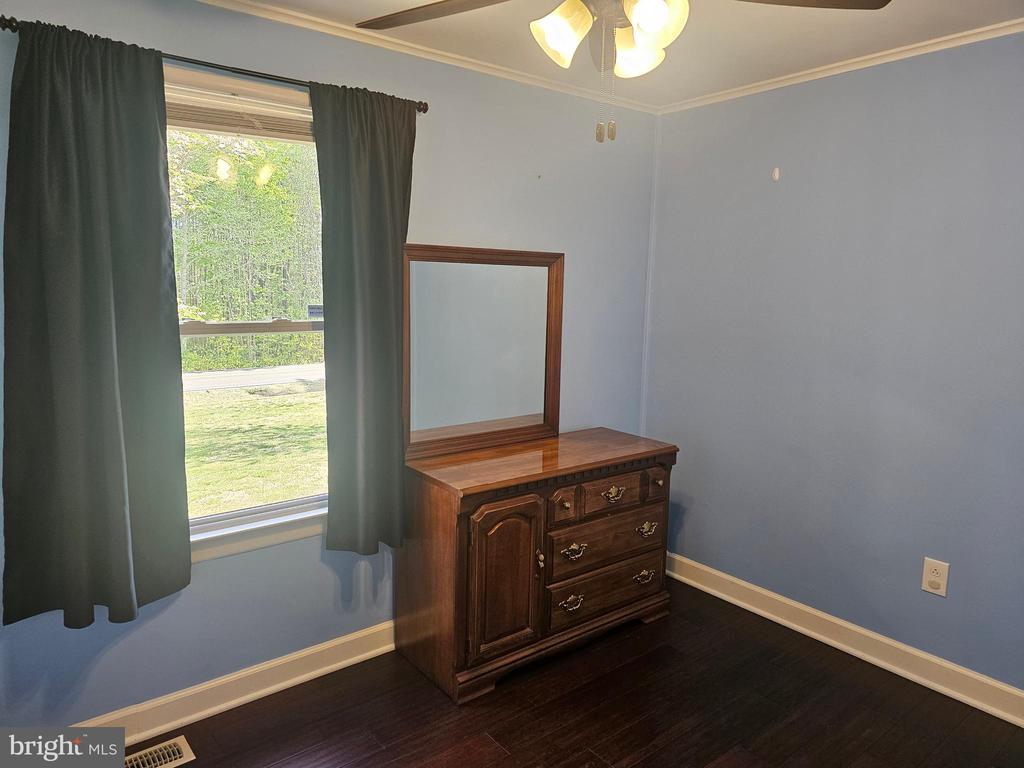 8421 PAMUNKEY RD, SPOTSYLVANIA, Virginia 22551, 3 Bedrooms Bedrooms, ,1 BathroomBathrooms,Residential,8421 PAMUNKEY RD,VASP2041090 MLS # VASP2041090