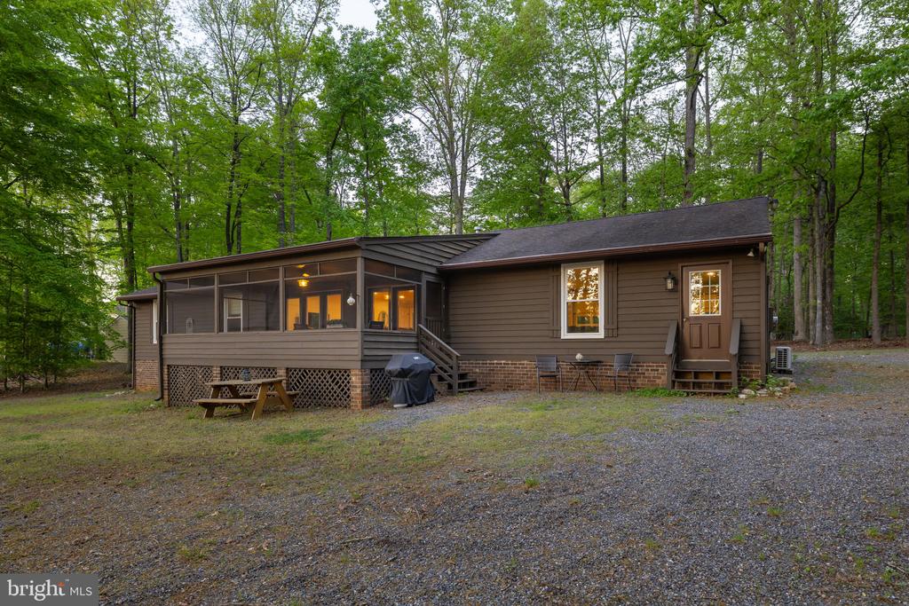 154 BECKY CT, BUMPASS, Virginia 23024, 3 Bedrooms Bedrooms, ,2 BathroomsBathrooms,Residential,154 BECKY CT,VALA2009676 MLS # VALA2009676