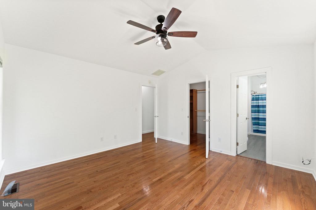 11270 OLD STILLHOUSE RD, BOSTON, Virginia 22713, 3 Bedrooms Bedrooms, ,2 BathroomsBathrooms,Residential,11270 OLD STILLHOUSE RD,VACU2013346 MLS # VACU2013346