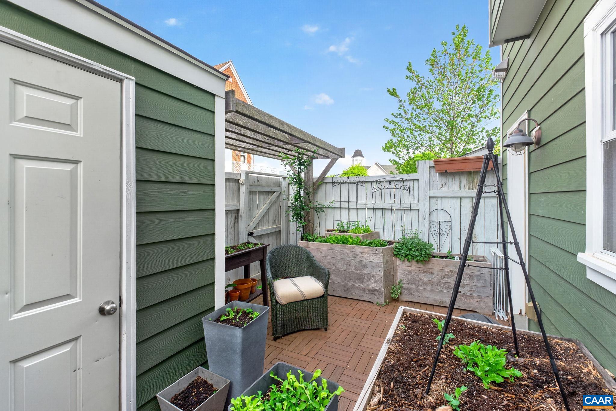 263 PENSHAW CT, CROZET, Virginia 22936, 2 Bedrooms Bedrooms, ,2 BathroomsBathrooms,Residential,263 PENSHAW CT,675481 MLS # 675481