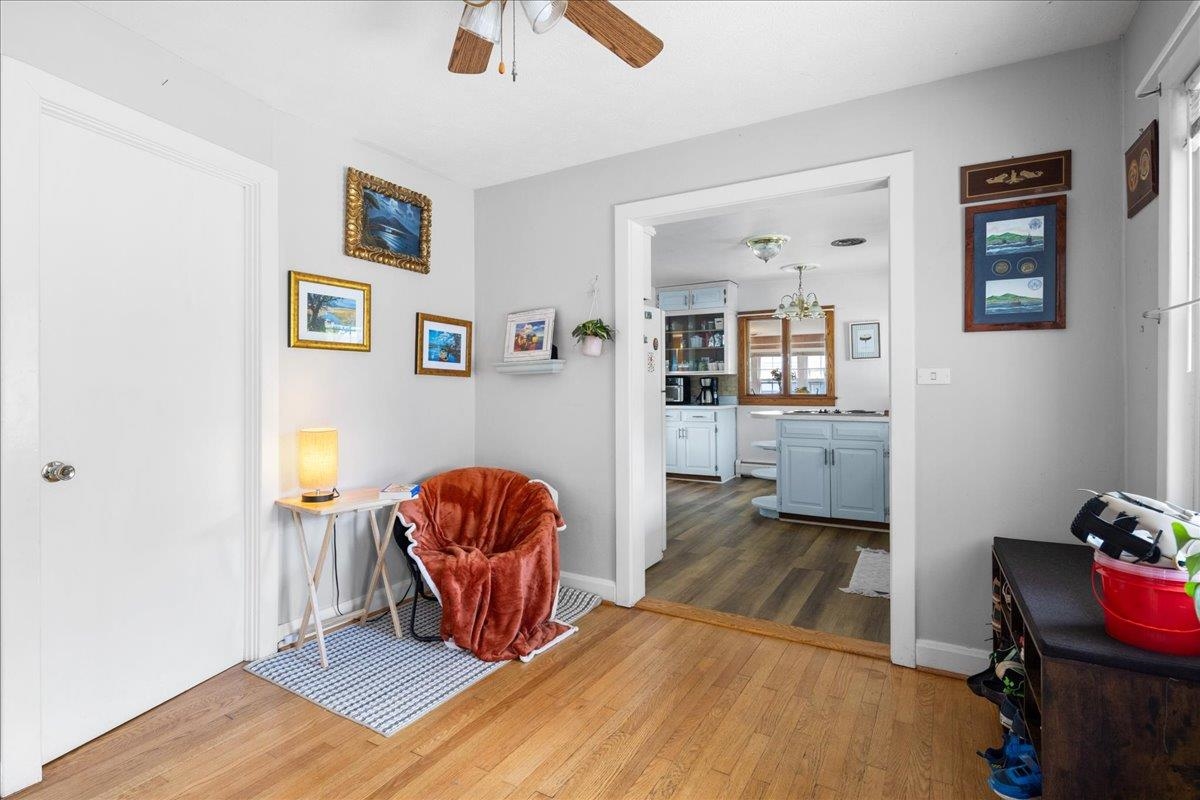 330 N SUNSET DR, BROADWAY, Virginia 22815, 3 Bedrooms Bedrooms, ,2 BathroomsBathrooms,Residential,330 N SUNSET DR,675988 MLS # 675988